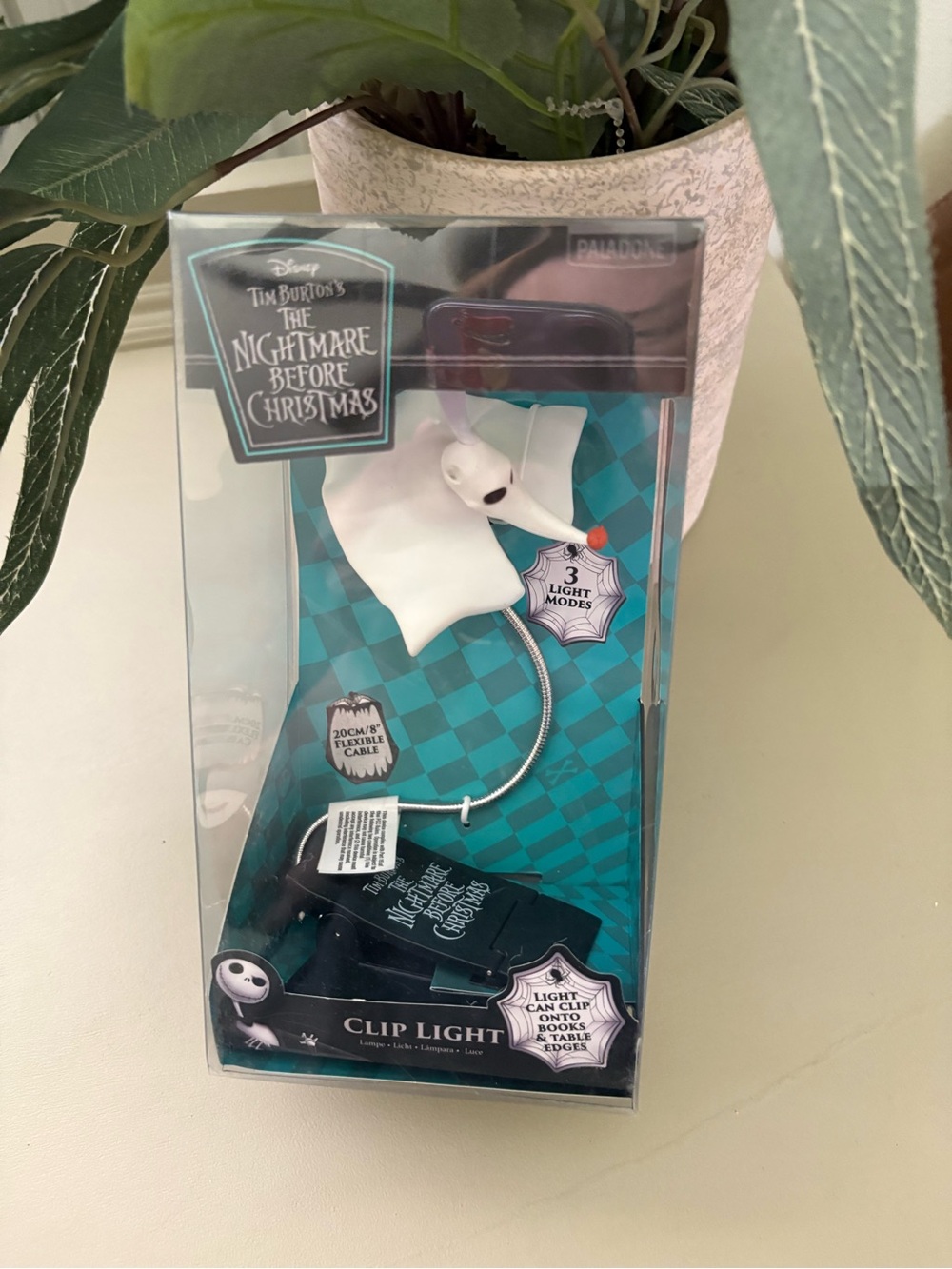 Disney The Nightmare Before Christmas Zero Clip Light - White, Black, Silver - Picture 1 of 5